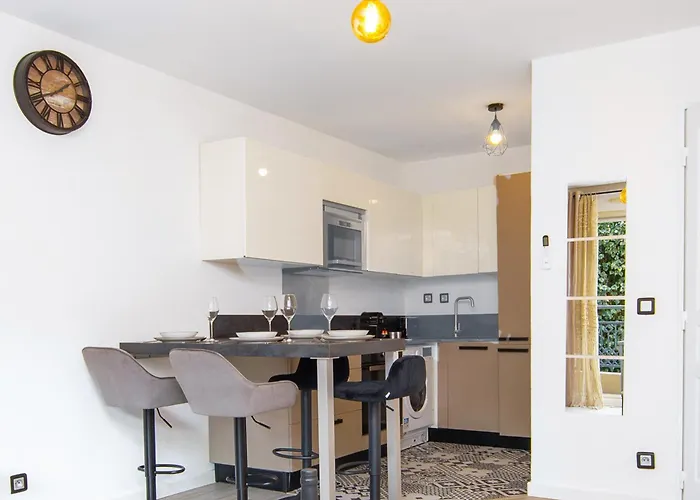 Palais Ligure - Agreable 2 Pieces - - Parking Gratuit *